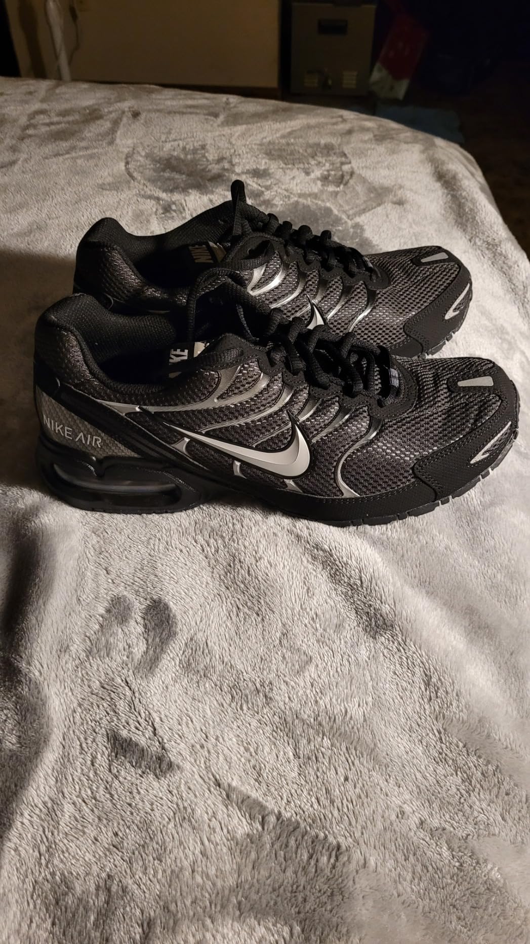 Nike Air Max Sequent 3 midsole showing Nike Air unit and foam construction