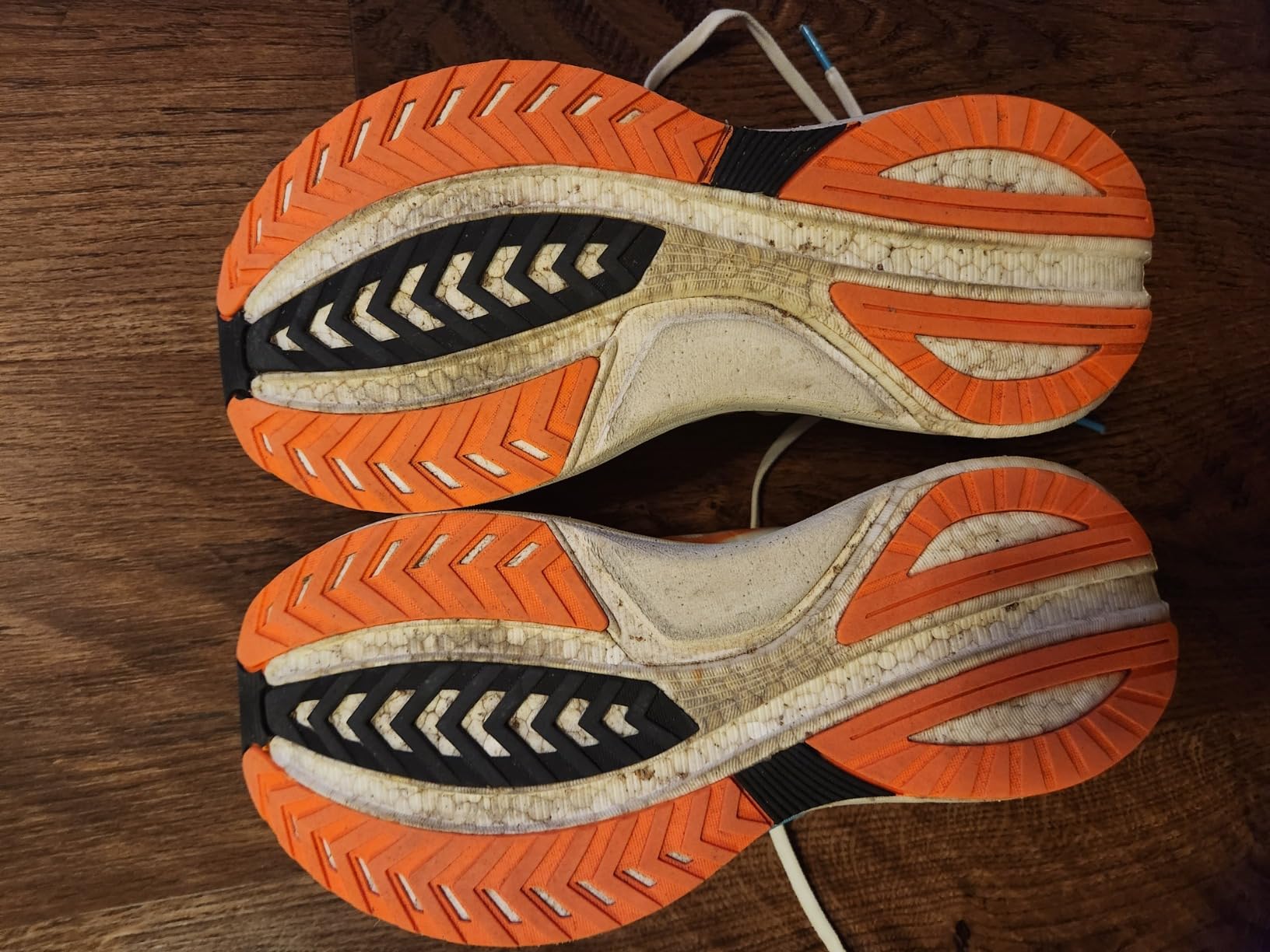 Saucony Tempus outsole showing rubber tread pattern and foam construction details