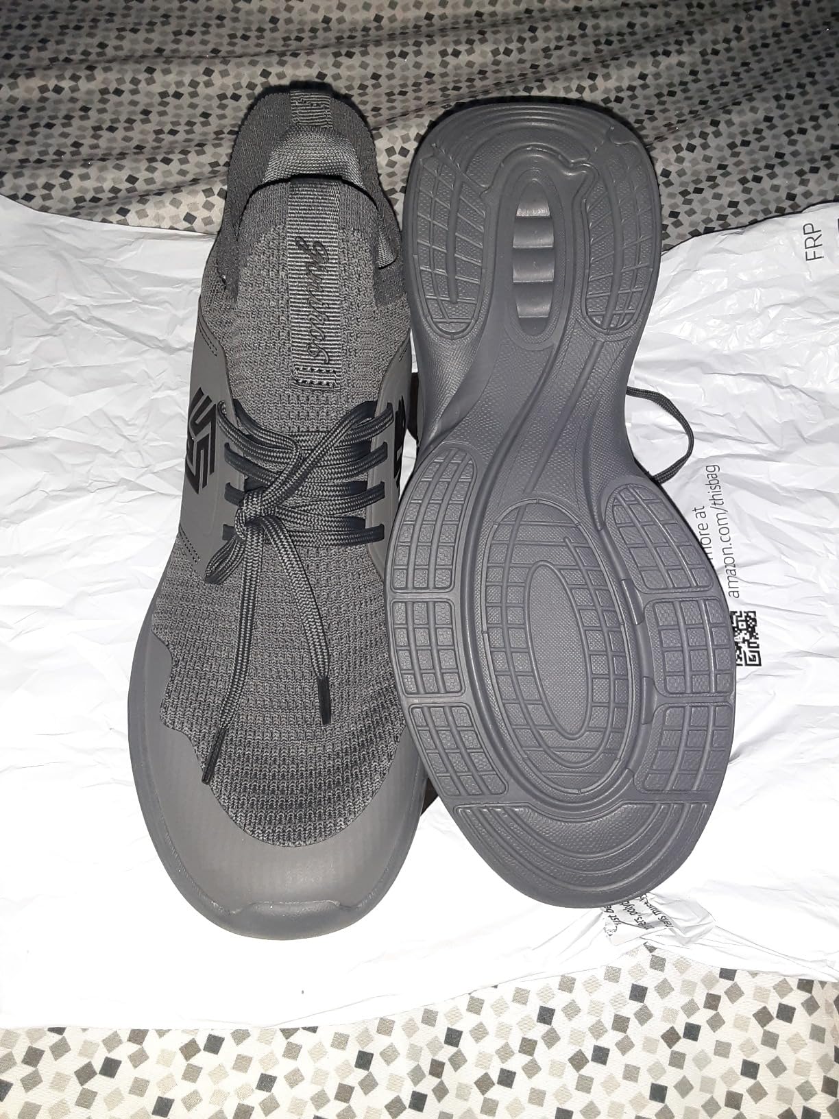 Giniros mens sneakers showing wear pattern after weeks of gym and walking use