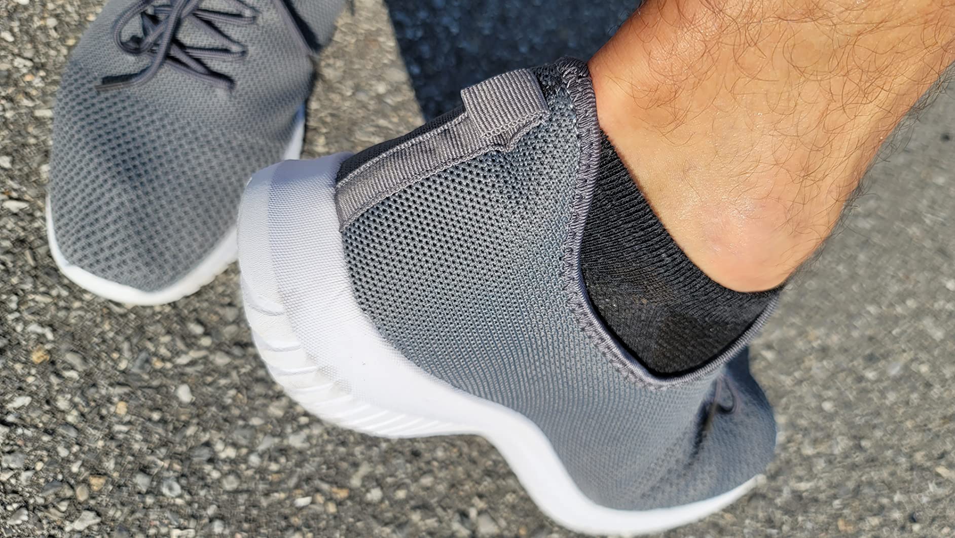 Marketing claims verification showing WXQ shoe features compared to actual performance