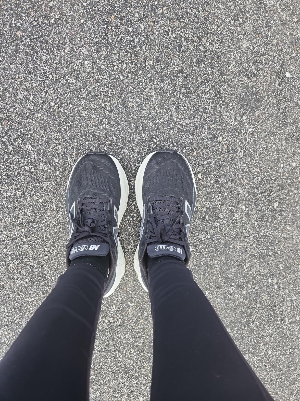 New Balance 880 V14 in action during running showing comfortable performance and reliable traction