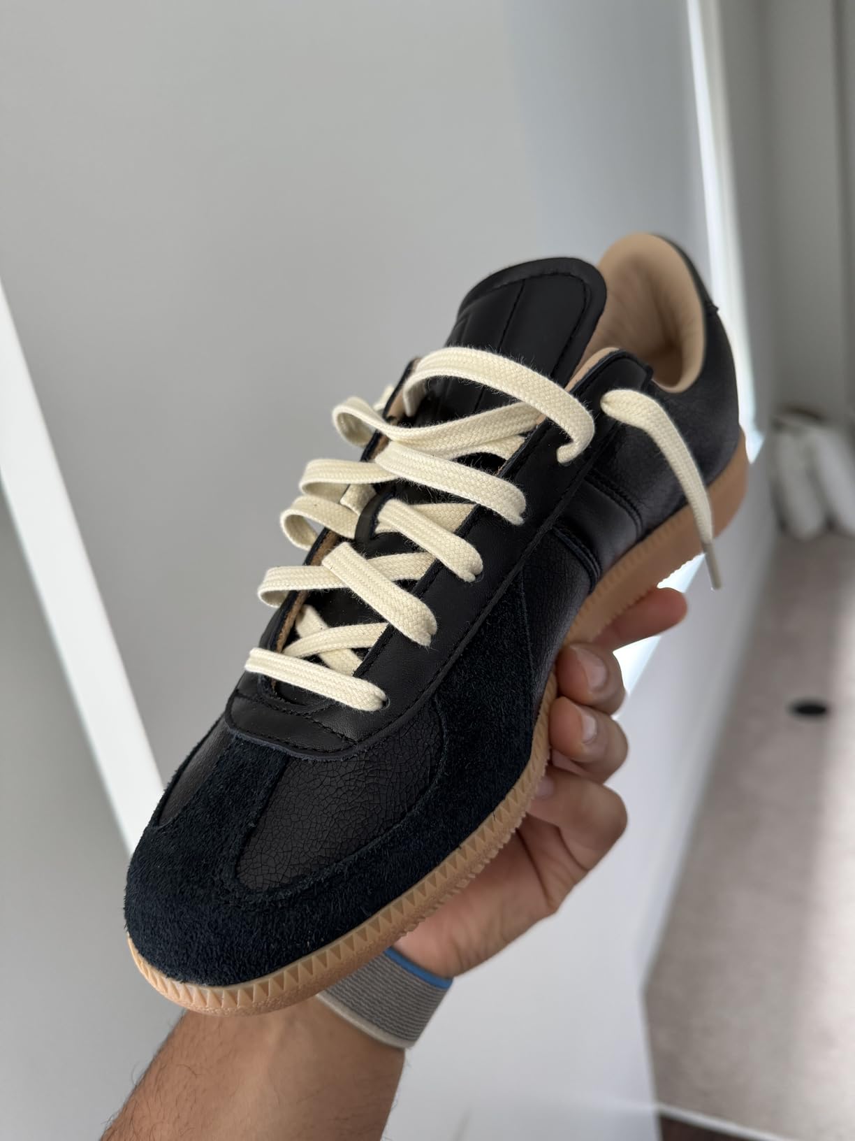 Handshop shoelaces perfect fit on Adidas BW Army sneakers showing military-style compatibility