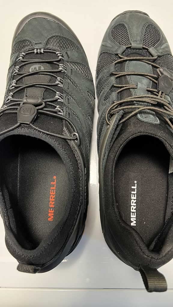Top view showing elastic lacing system and tongue construction of Merrell Chameleon 8