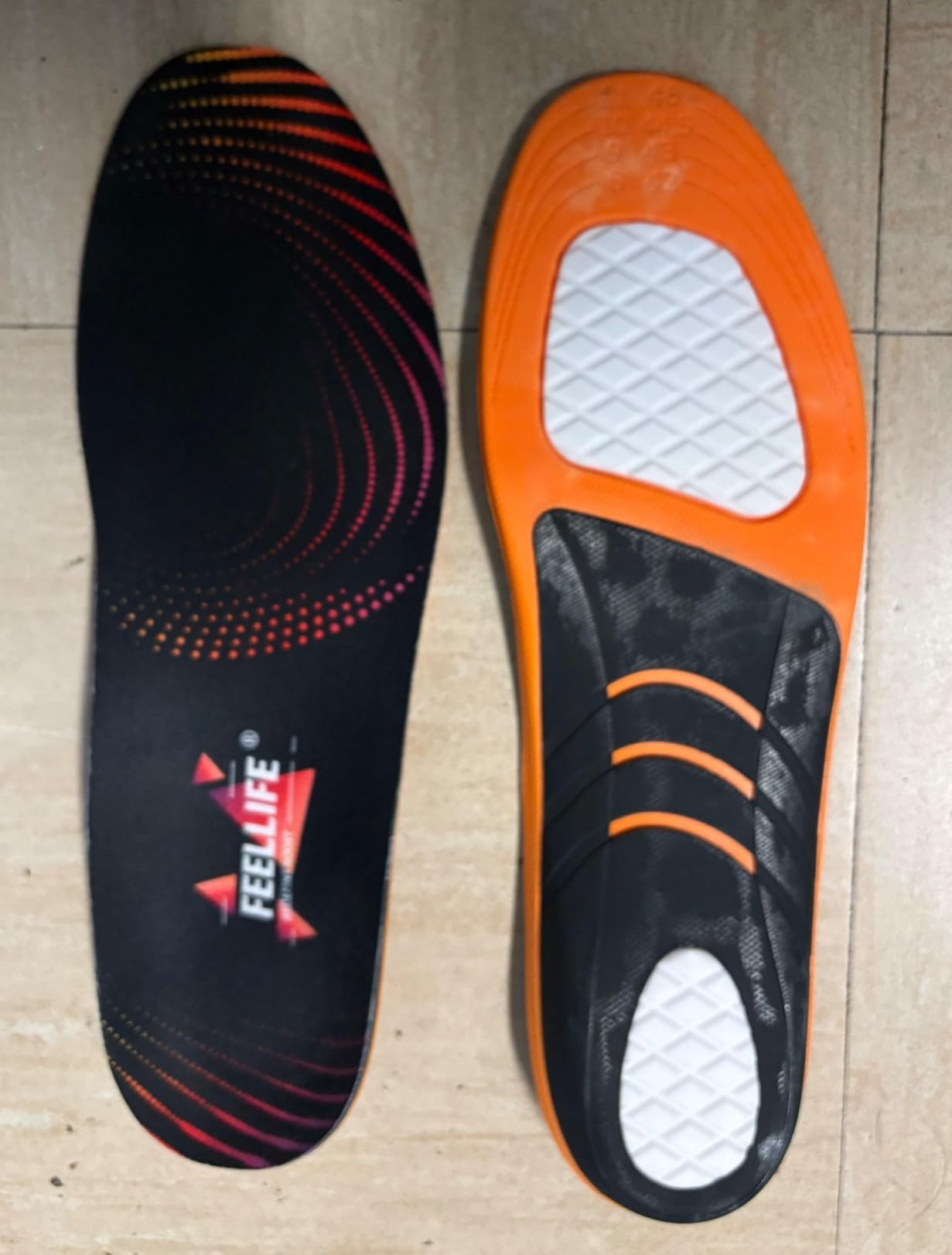 FEELLIFE insoles in athletic shoes showing performance during sports activities