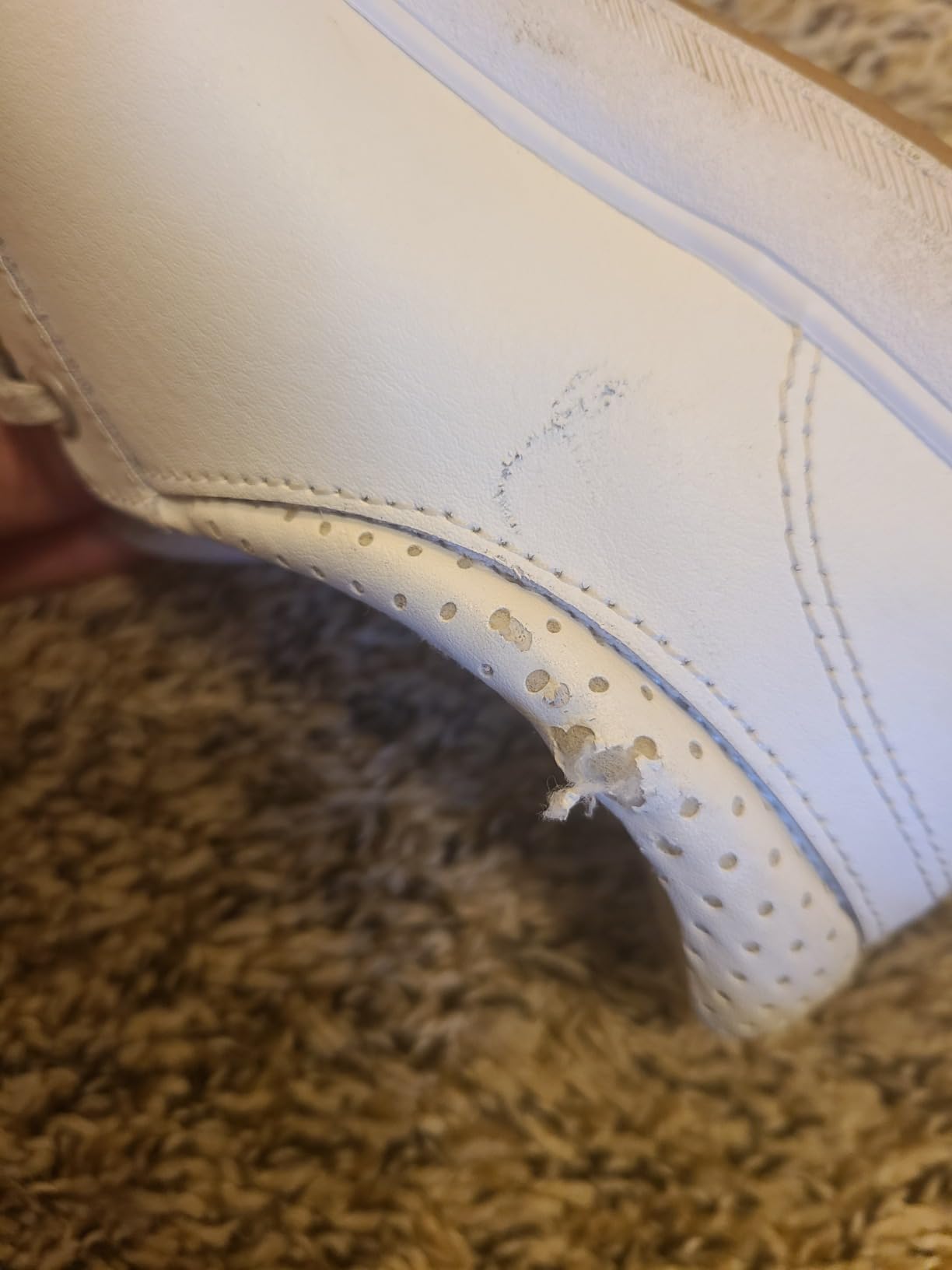 Community feedback showing mixed reviews on Keds Center 2 durability and comfort