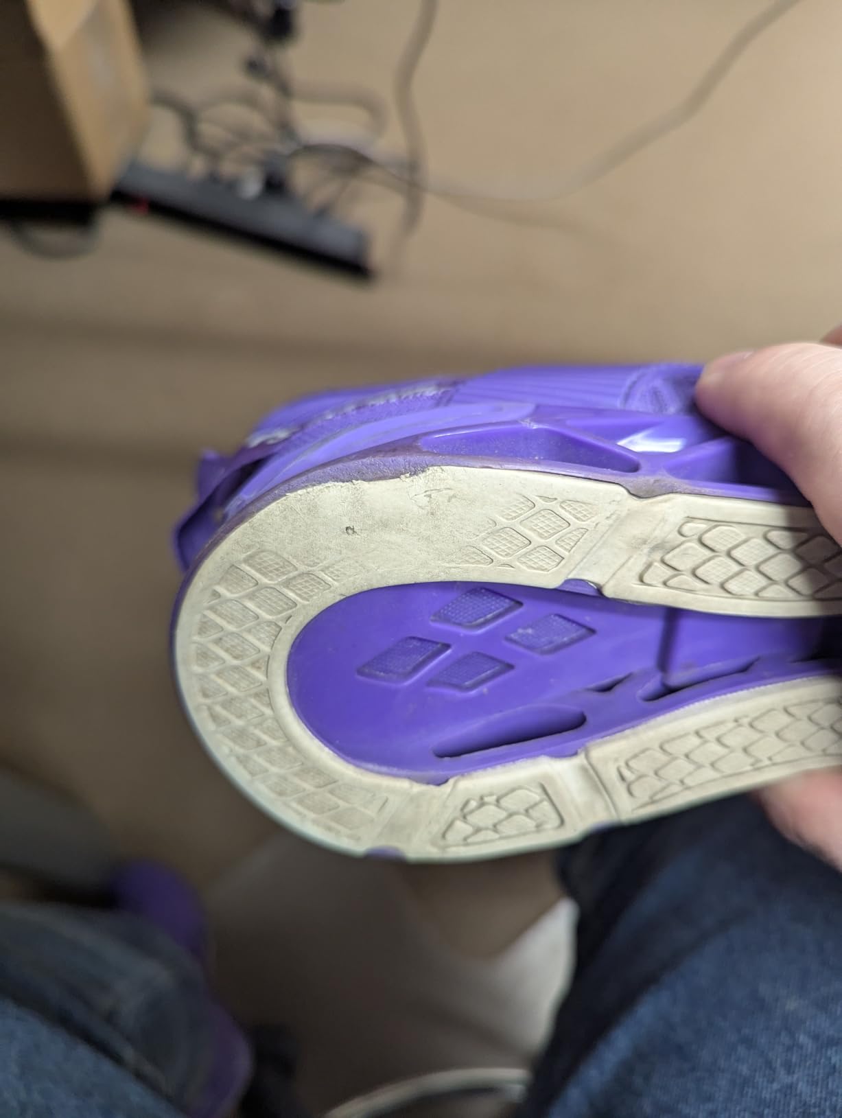 SKDOIUL shoe showing wear patterns and durability issues after testing period