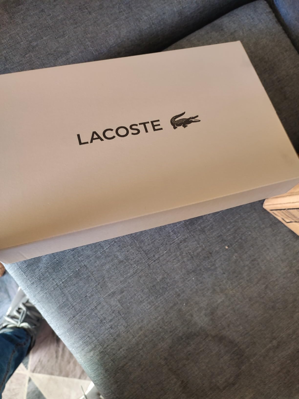 Community feedback showing multiple Lacoste Bayliss sneaker reviews and real user experiences