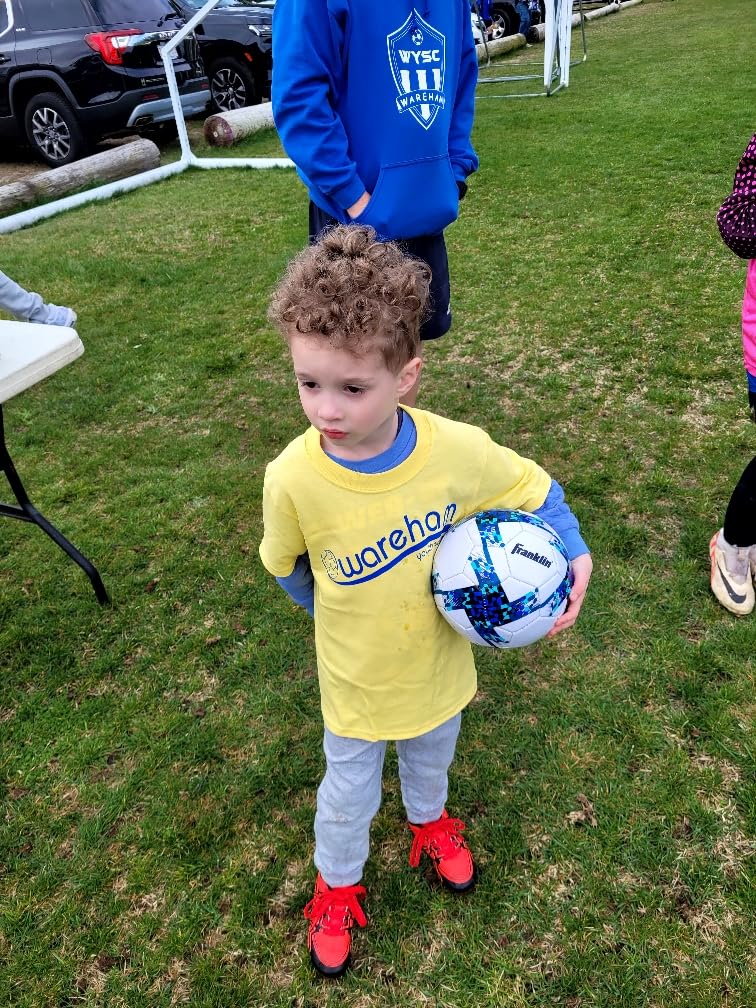 DREAM PAIRS youth soccer cleats final assessment showing overall build quality and design