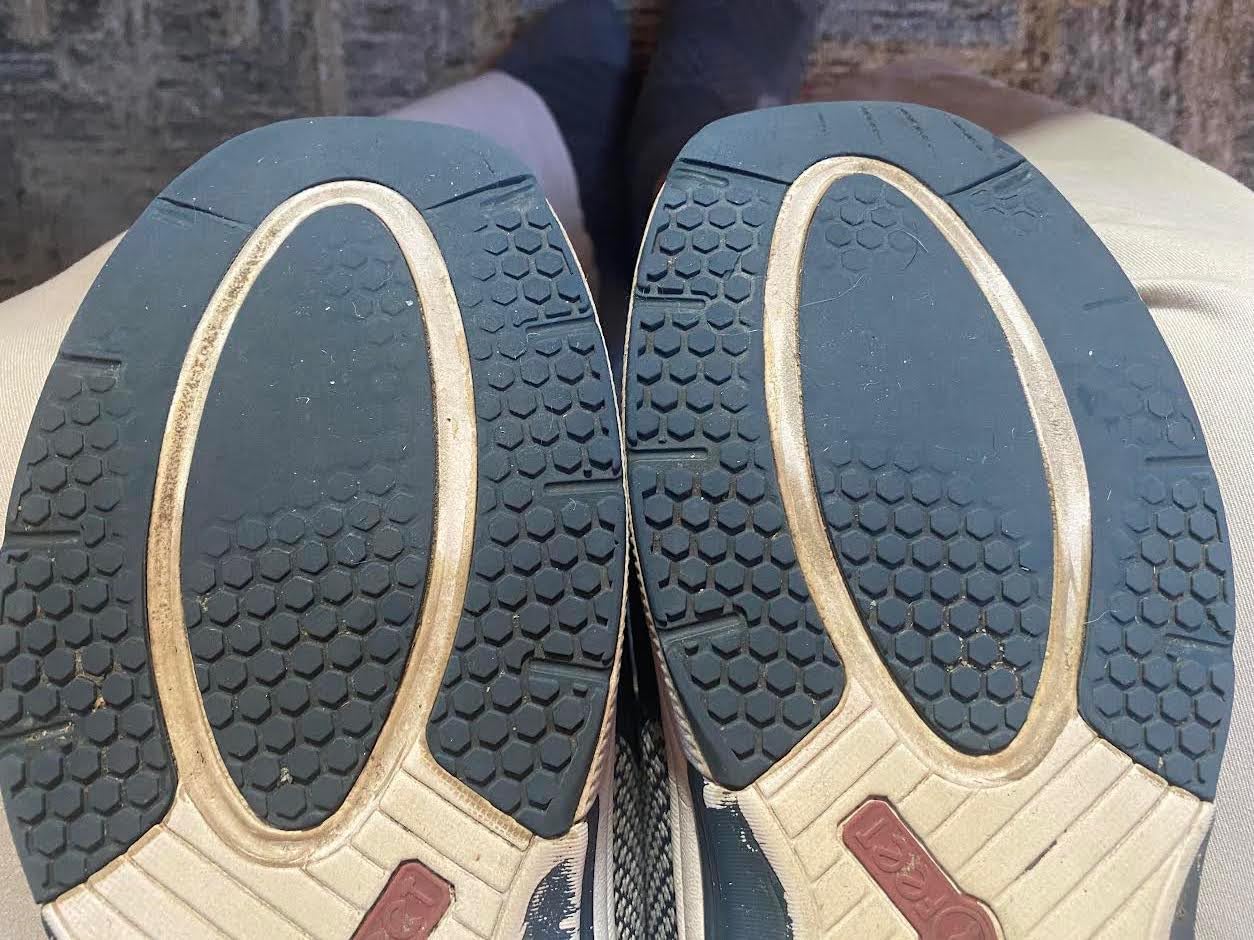 Orthofeet Edgewater sole wear pattern after five months of urban walking showing tread wear patterns