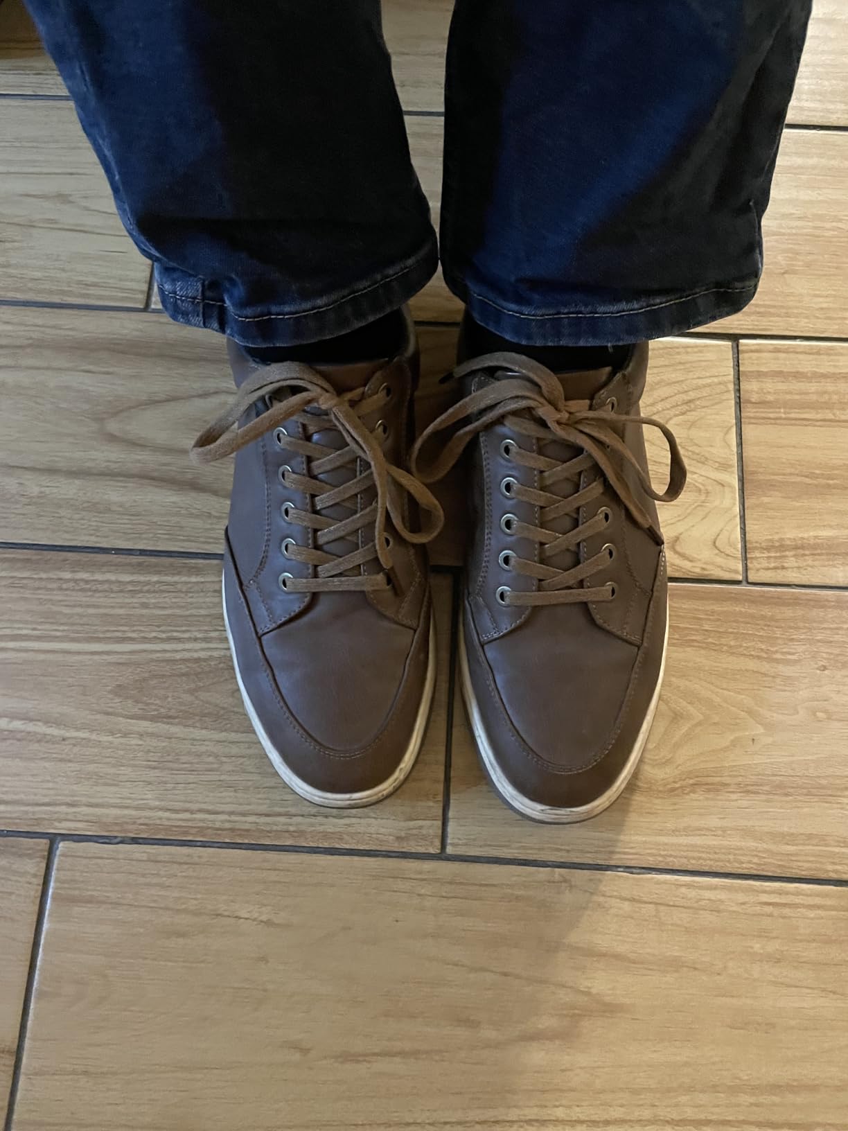 Jousen Men's Fashion Sneakers in dark brown showing retro casual design and synthetic leather upper