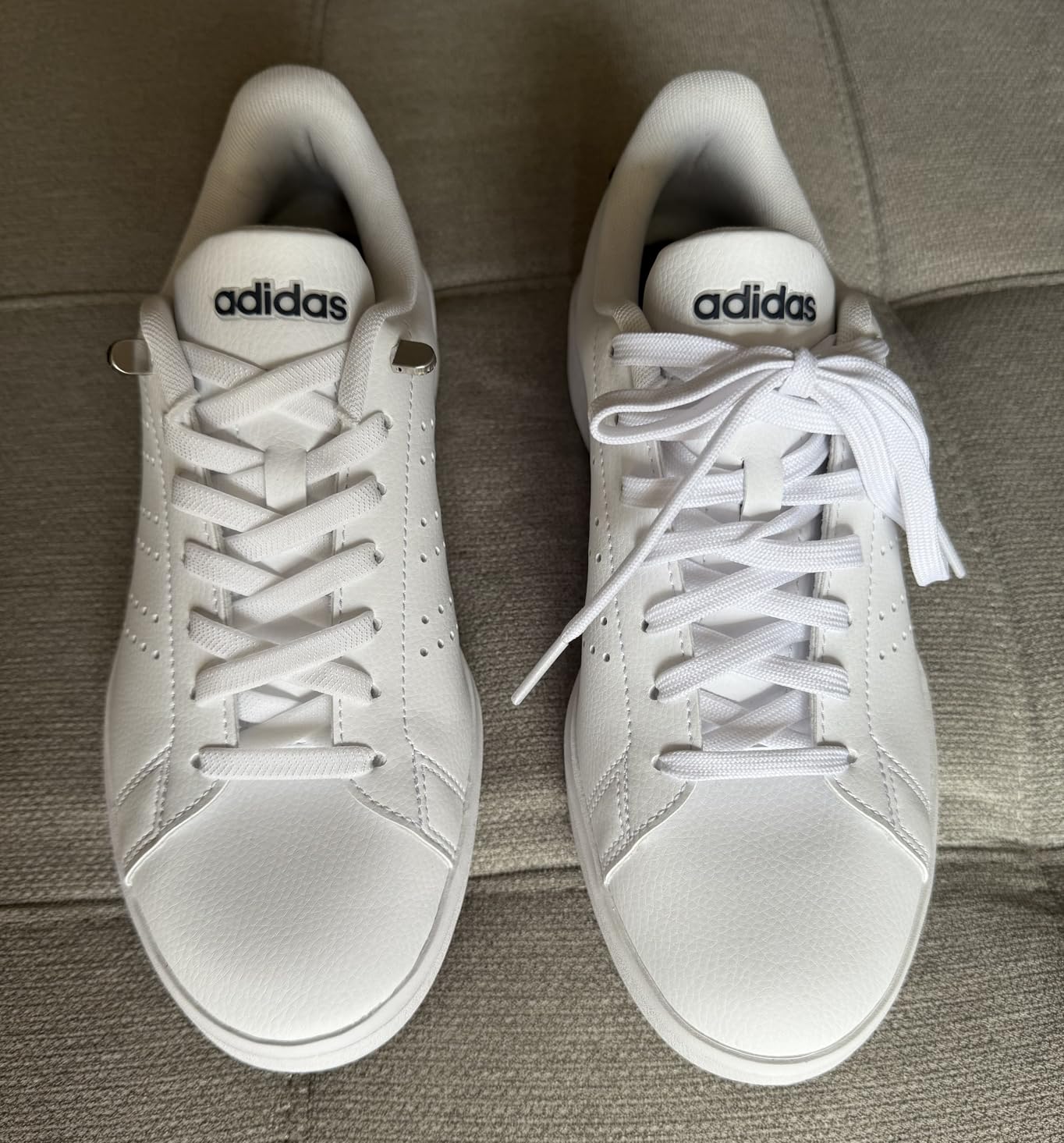Hstgaga elastic shoelaces white color showing metal clips and stretchy material for slip-on convenience