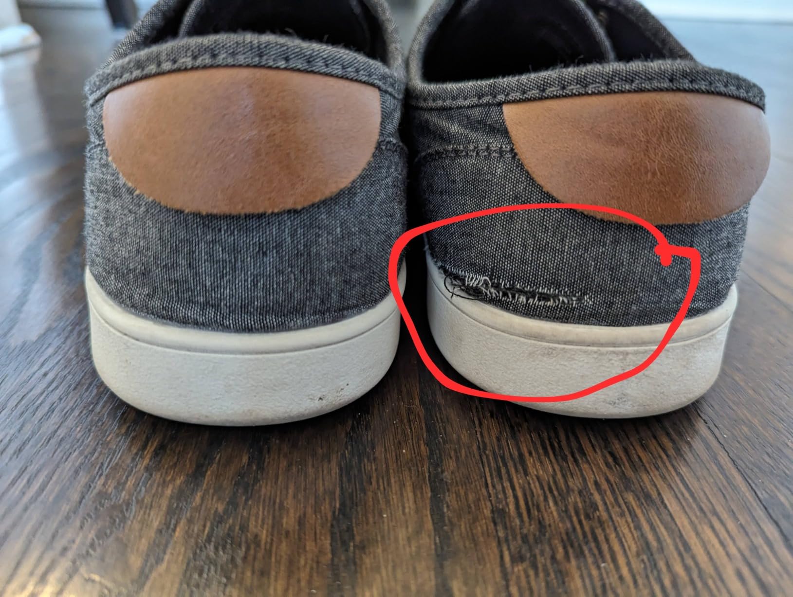 Large tear and sole separation photo supplied by user of Fenta