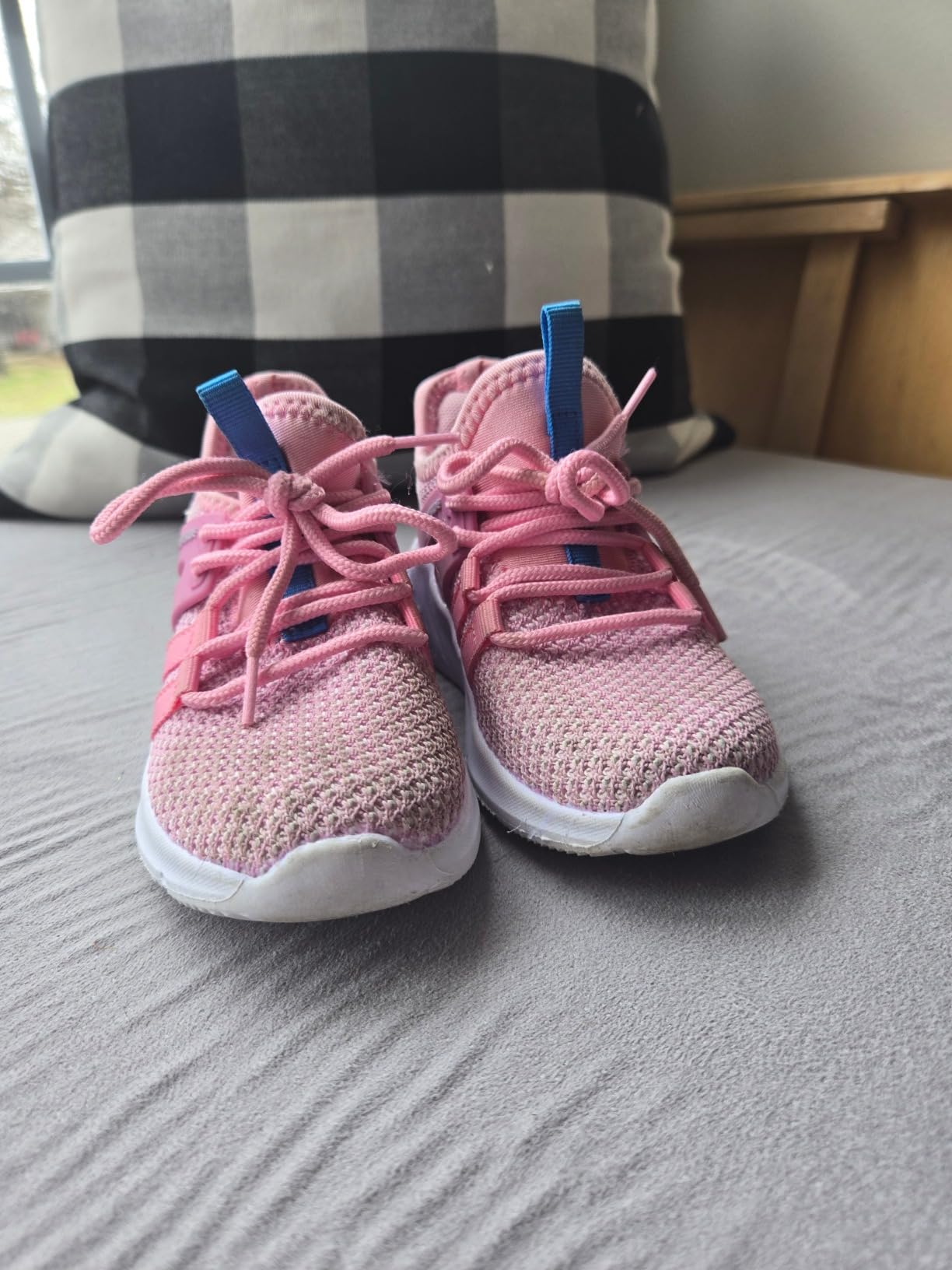 RUNSIDE Kids Tennis Shoes product showing marketed features and actual construction
