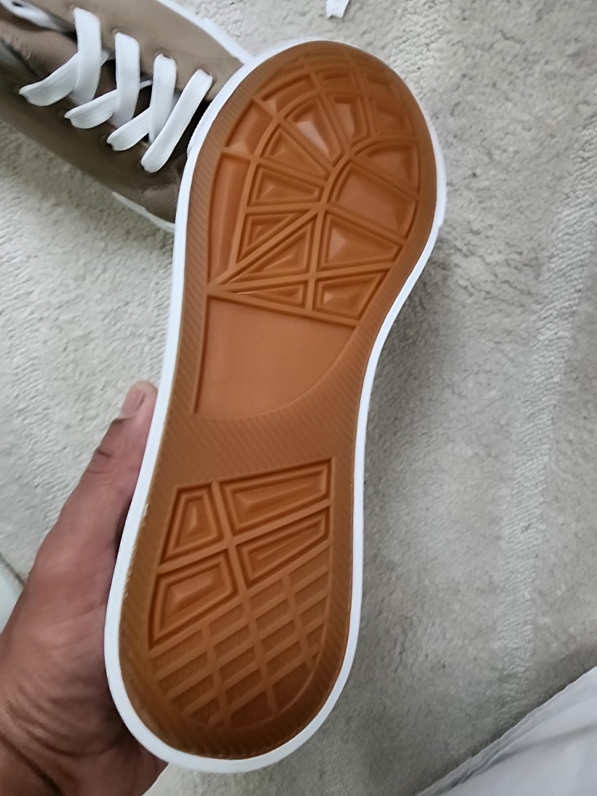 Close-up detail of FRACORA shoe showing canvas texture and lacing system construction