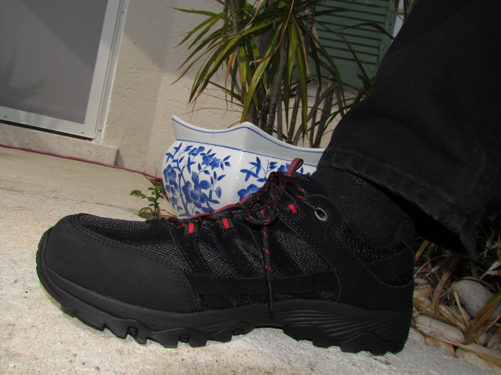Side angle showing ankle height and heel support structure of SHULOOK waterproof hiking shoes