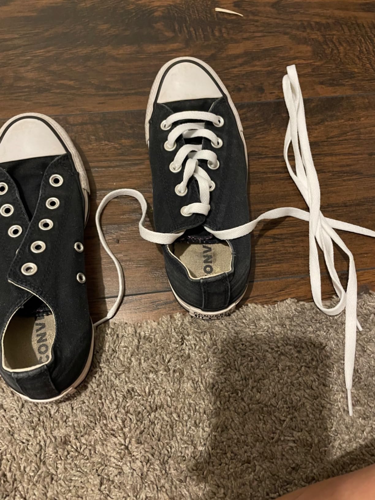 ZHENTOR shoelaces giving fresh new look to old sneakers