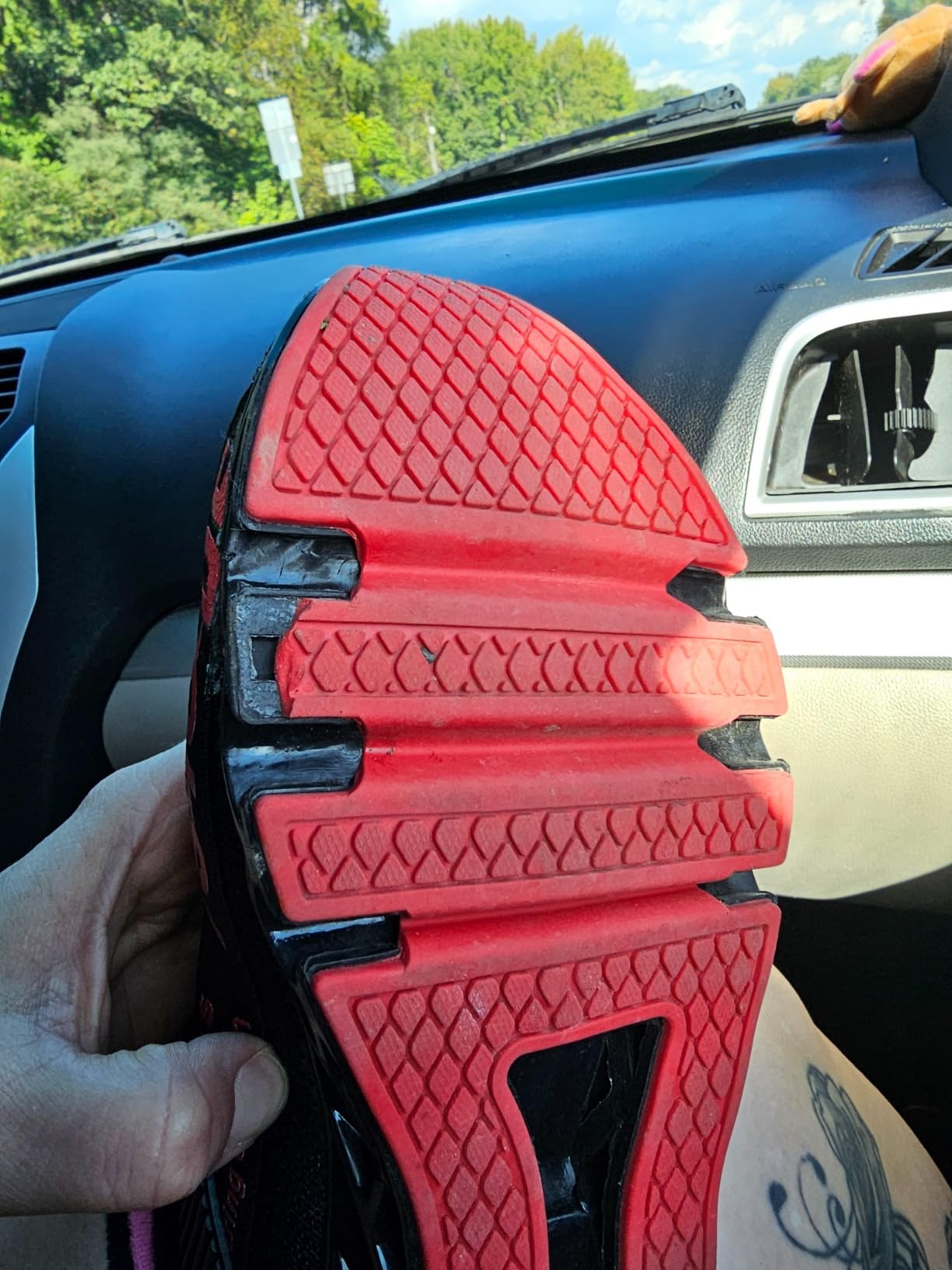 FRSHANIAH shoe showing sole separation and wear after several weeks of use