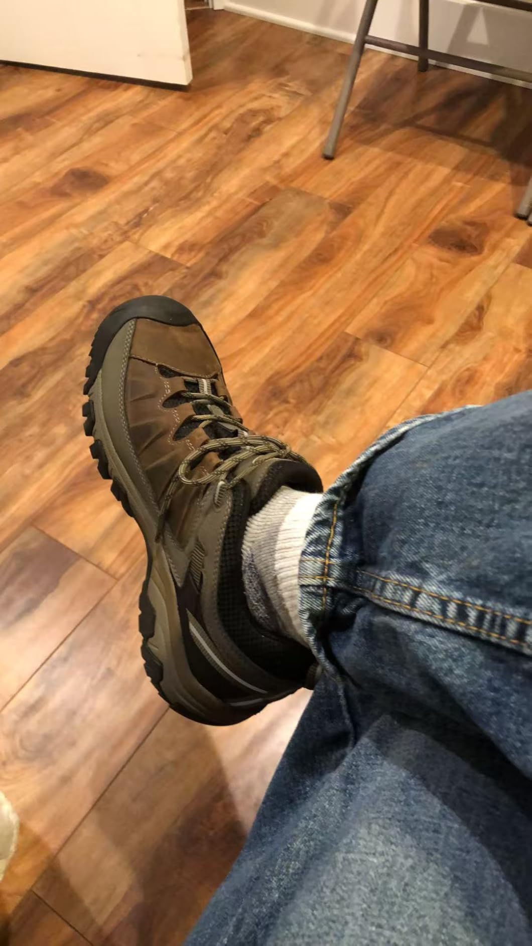 KEEN Targhee 3 side profile showing leather upper construction and toe guard protection