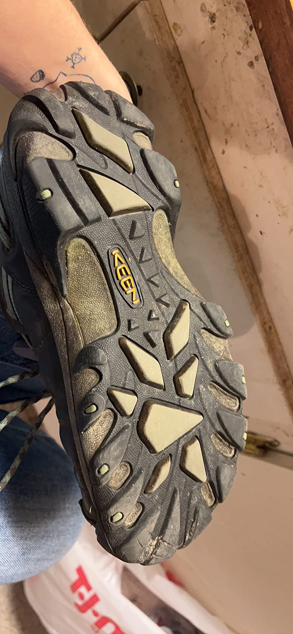 Close-up of KEEN Targhee II upper construction showing leather and textile materials