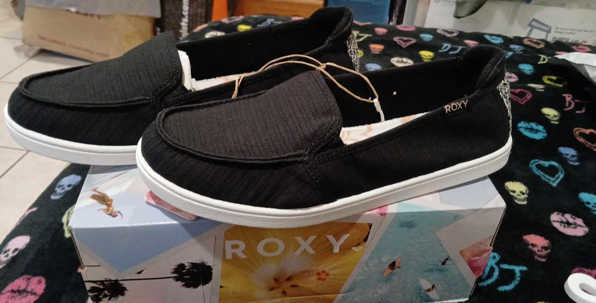 Side profile showing TPR outsole traction pattern and flexible construction