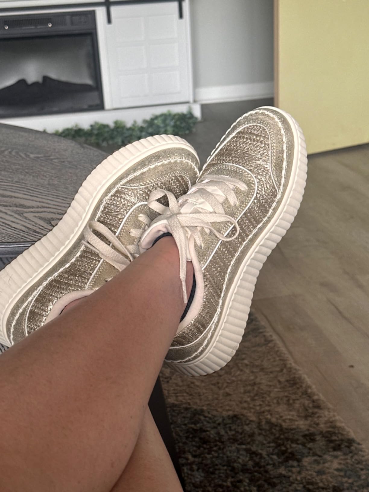 On-foot view showing platform height and supportive stance