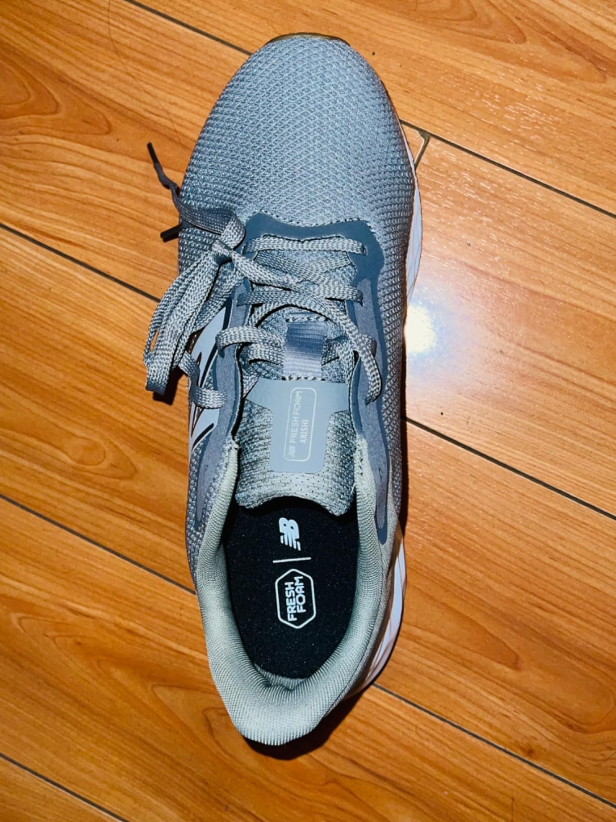 New Balance Arishi V4 heel area showing Fresh Foam cushioning and heel counter design