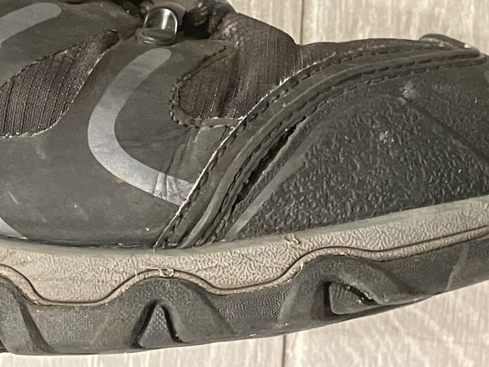 NORTIV 8 hiking shoes side profile showing synthetic leather upper and rubber toe cap protection