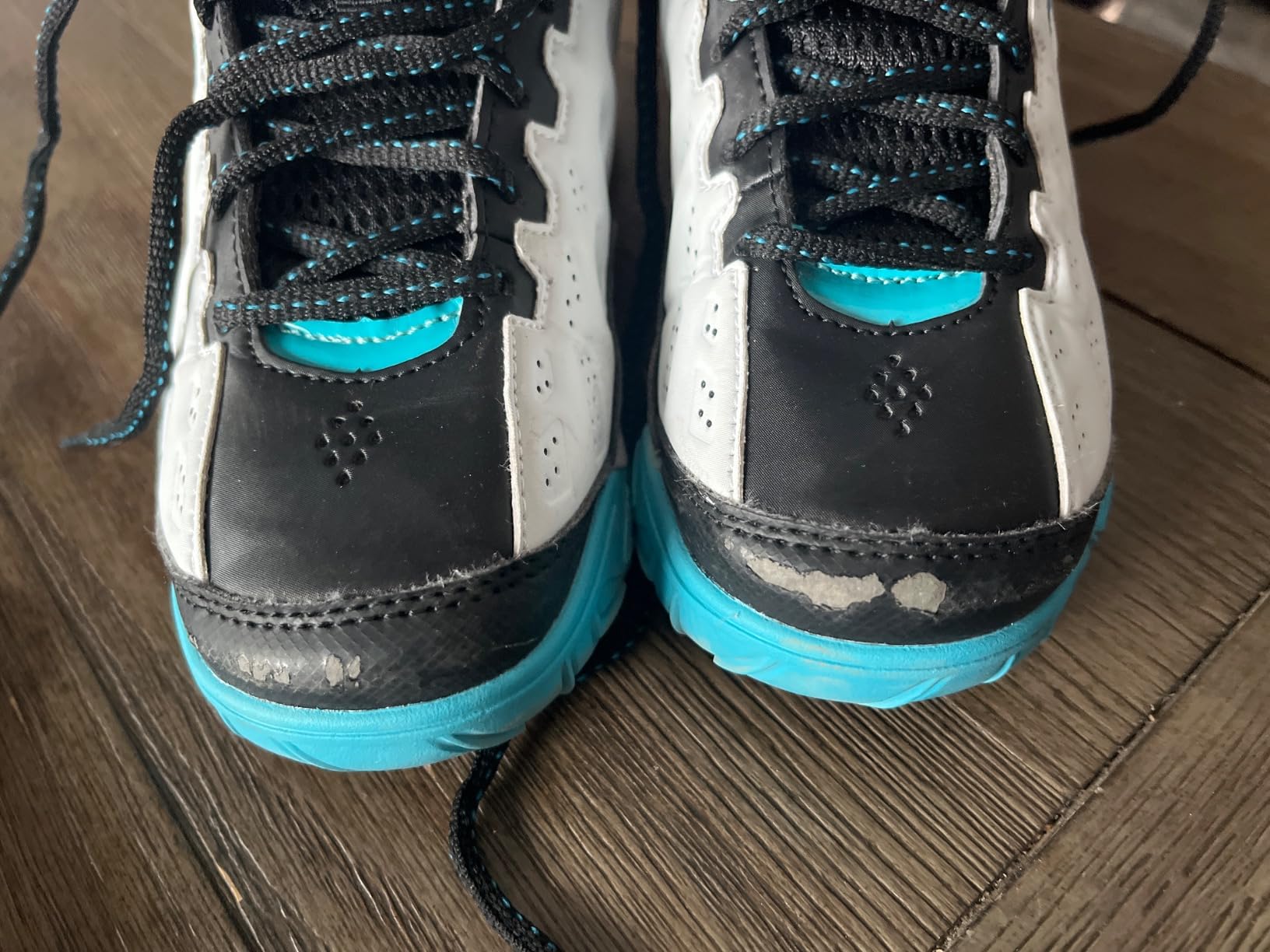 AND1 Showout basketball shoes showing toe wear and material degradation after 3 weeks of use