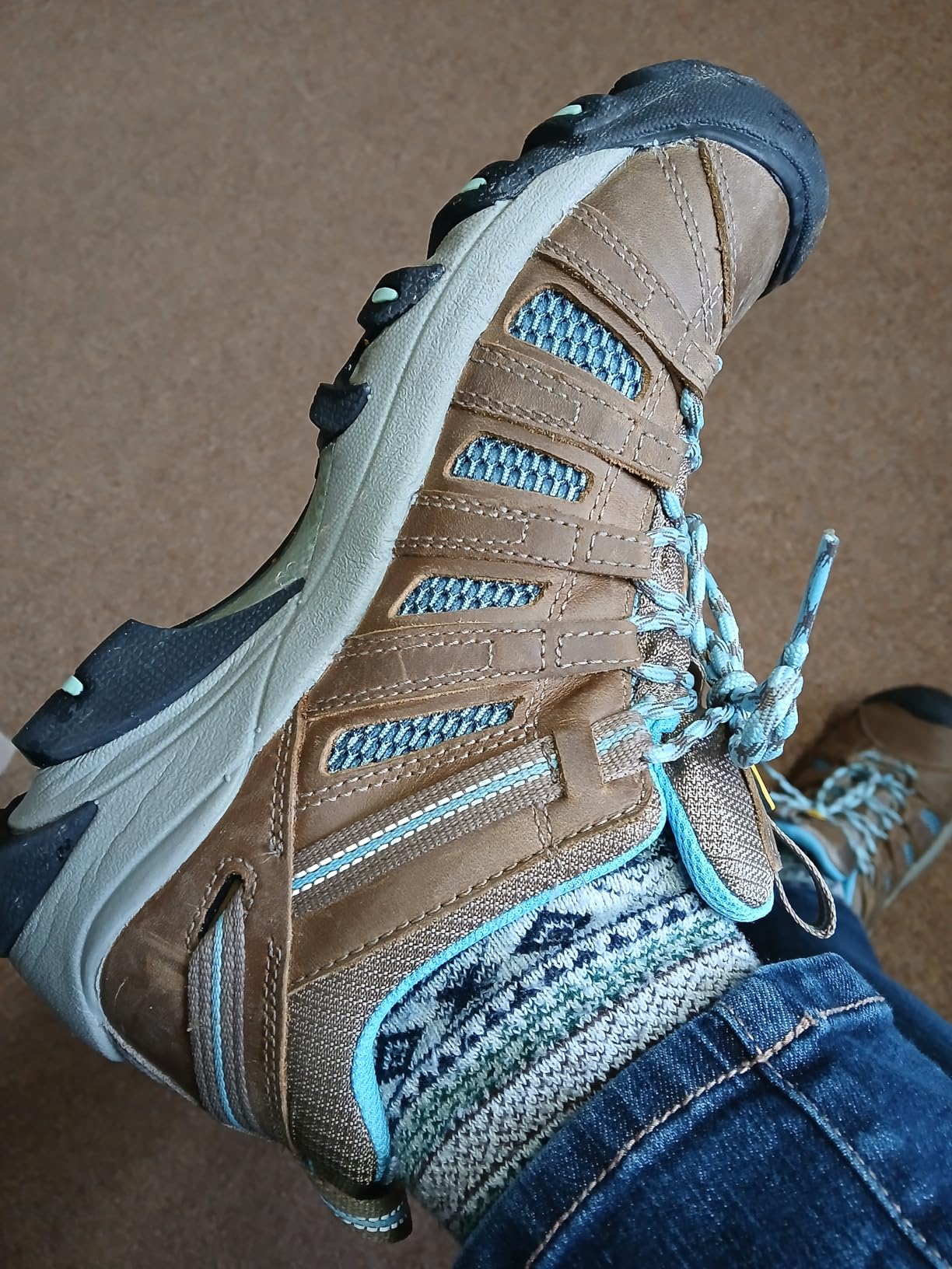 KEEN Women's Voyageur hiking shoe brindle alaskan blue colorway showing low profile design