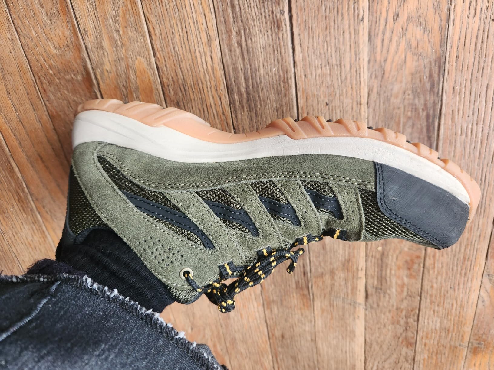 Close-up of Columbia Crestwood shoe wear patterns after extensive trail testing