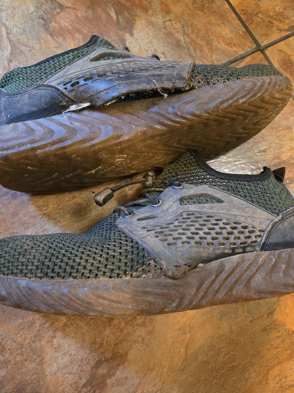 SUADEX steel toe shoes showing sole separation after extended use demonstrating durability concerns