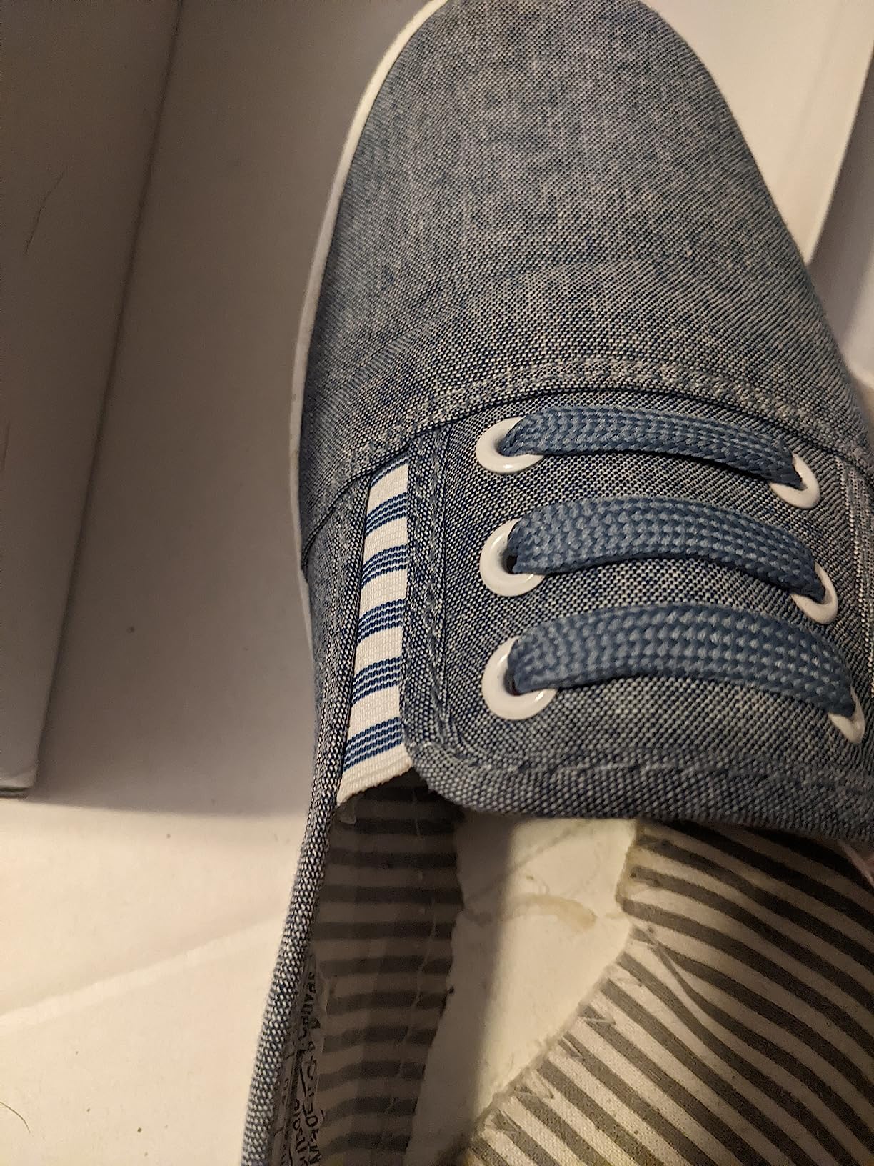 Final assessment photo of Kufeiti slip-on shoes showing overall appearance after testing period