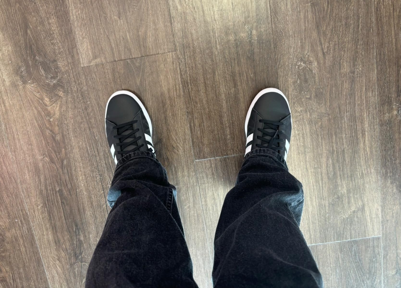 Adidas Grand Court 2.0 lifestyle shot showing versatile casual wear and clean aesthetic