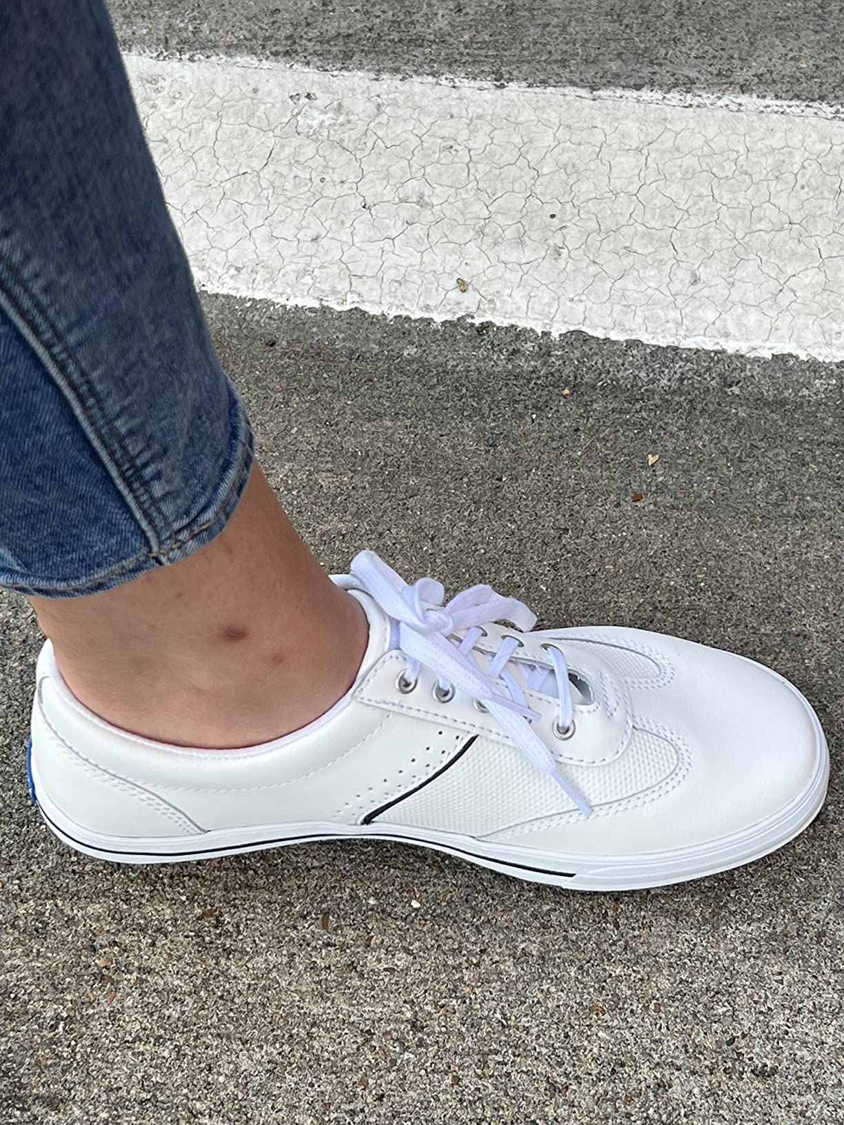 Side profile view showing 1.5 inch platform sole and memory foam comfort features