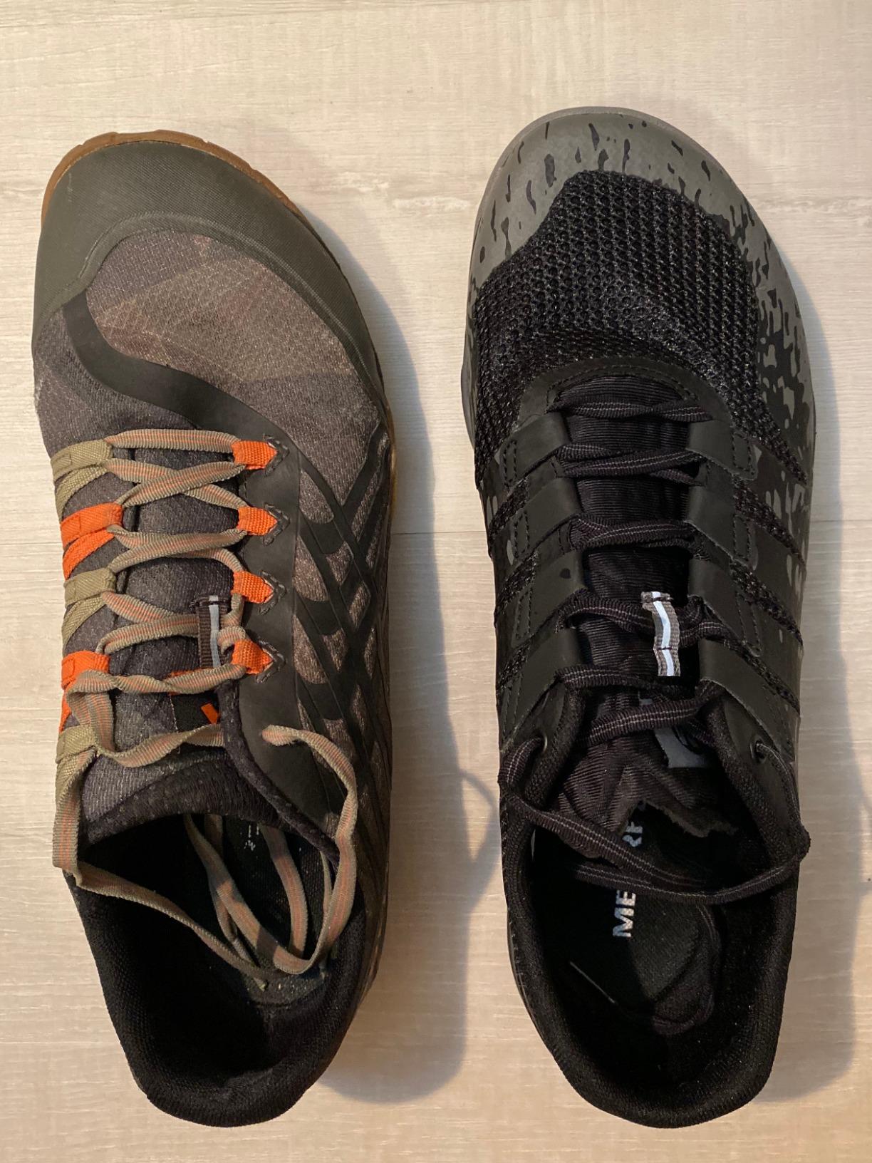 Comparison between Trail Glove 4 and Trail Glove 5 showing design differences