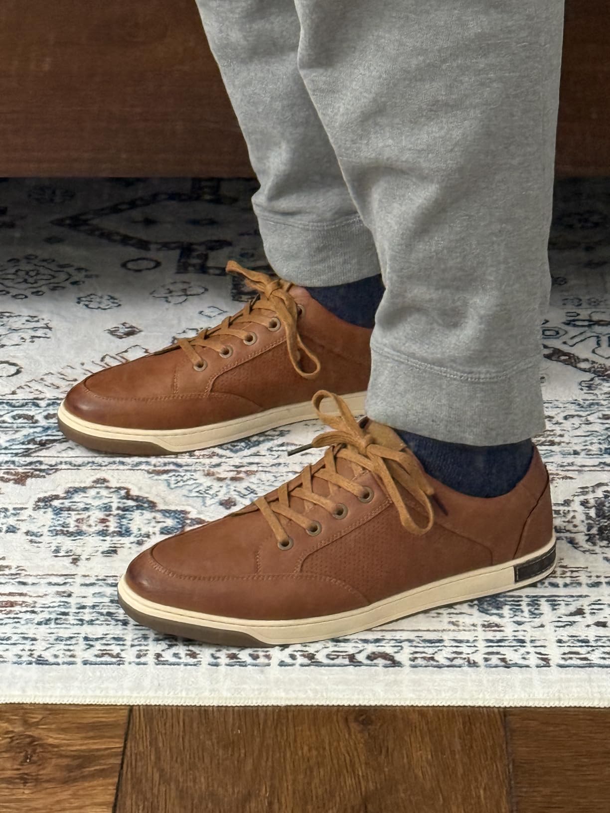 Jousen sneakers size comparison showing fit characteristics