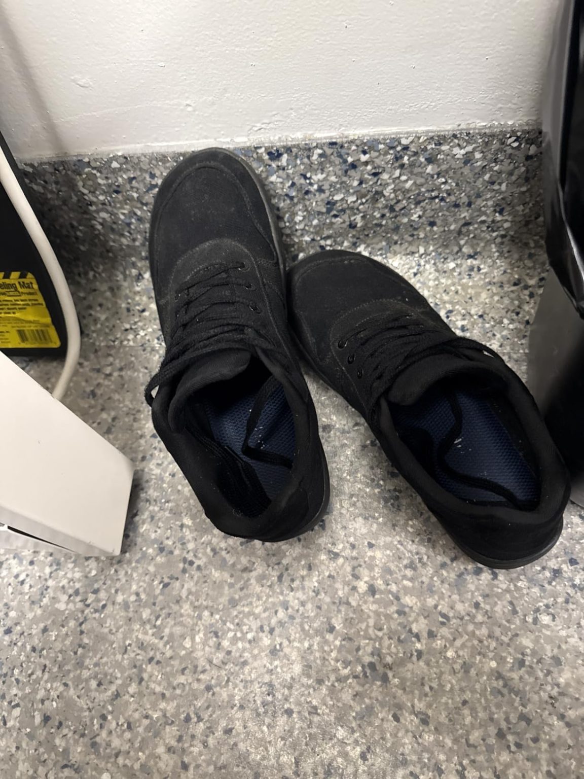 WHITIN Men’s Wide Barefoot Shoes Review – Affordable Zero Drop Canvas Sneakers Price $40 W