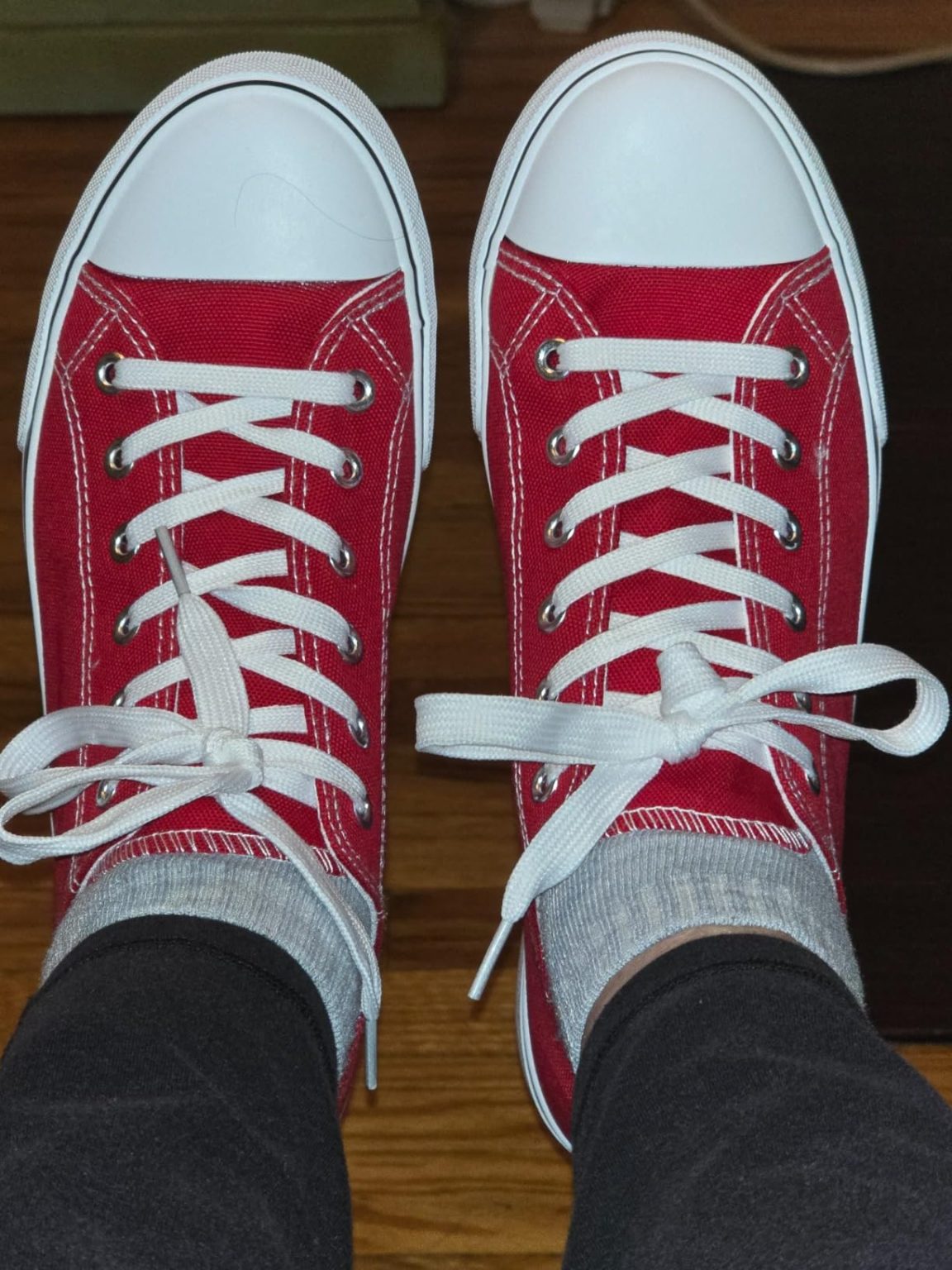 Review FRACORA Women’s Canvas Sneakers – Budget-Friendly Chuck Taylor Alternative $24 R