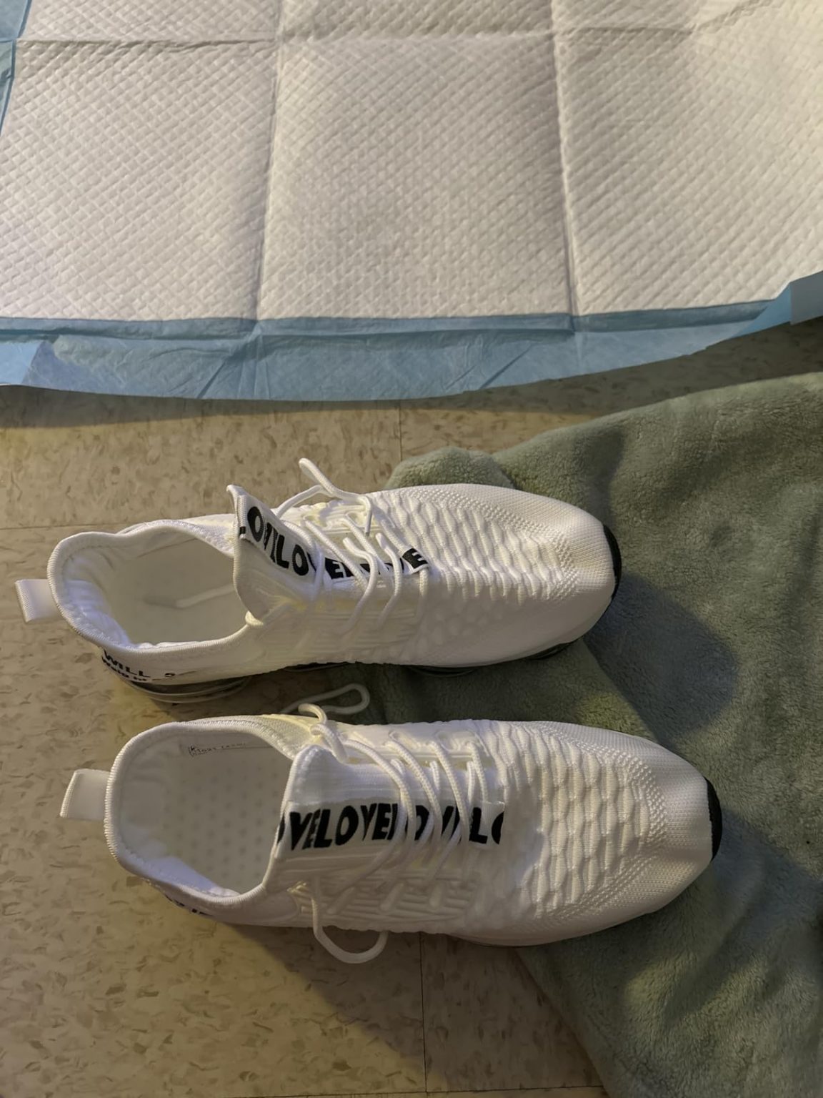 Review Men’s Air Running Shoes – Multi-Sport Performance Under $50 R