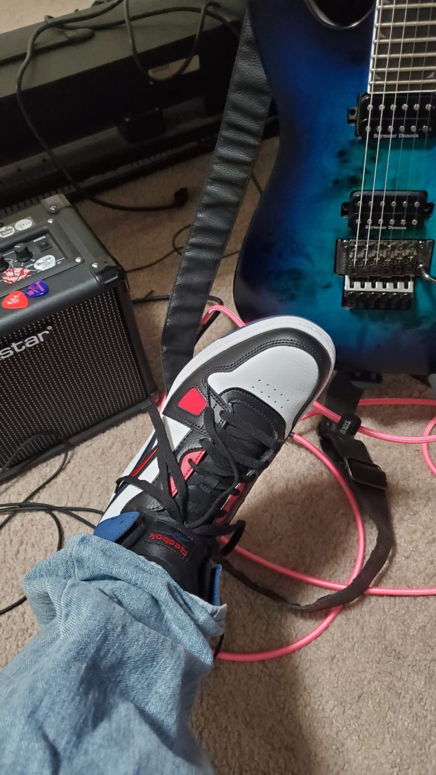 Reebok Resonator Mid Basketball Shoes Review – Retro Style Meets Modern Comfort Price $65 R