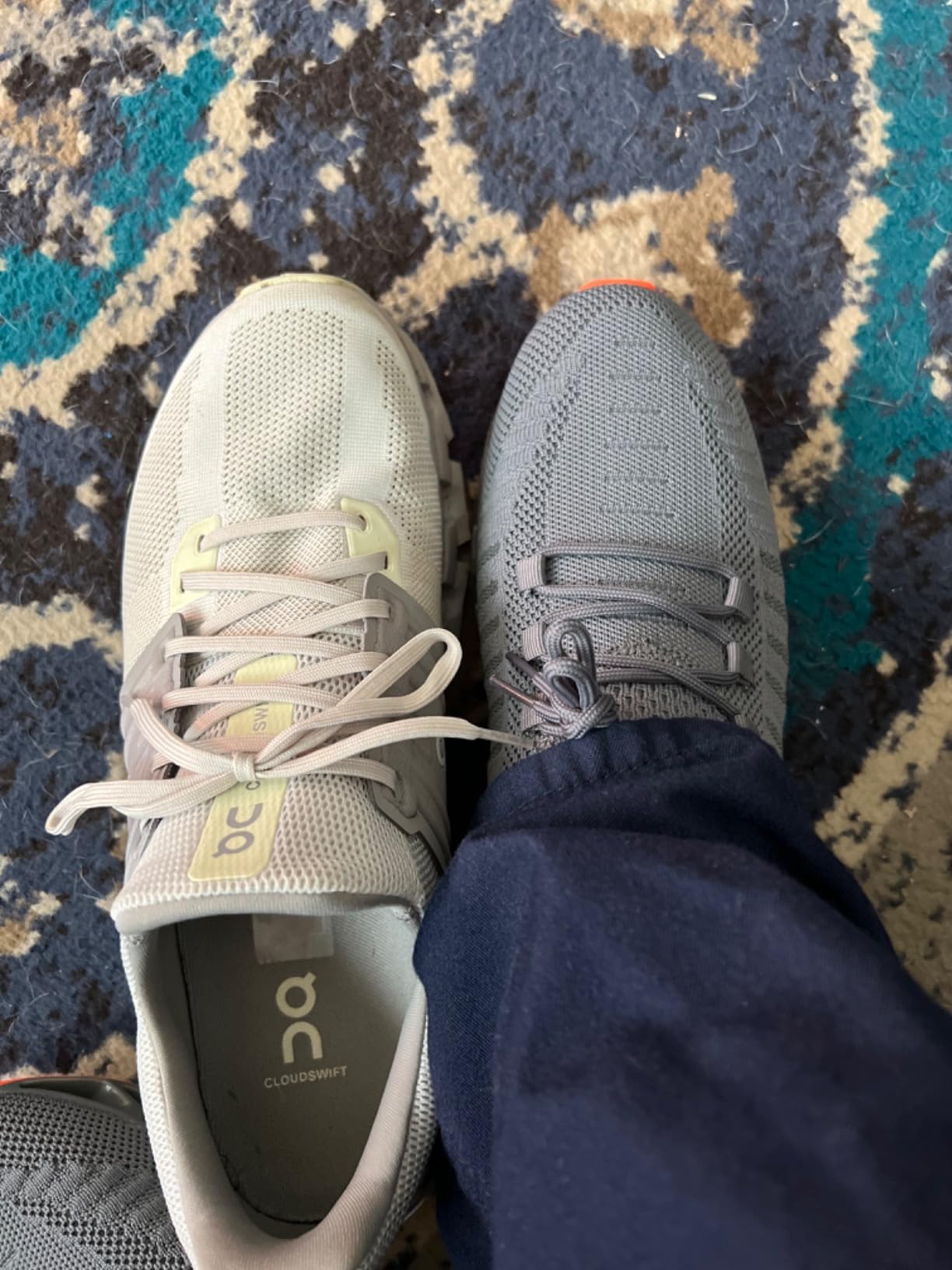 SKDOIUL sneaker size comparison showing narrow toe box fit compared to other athletic shoes