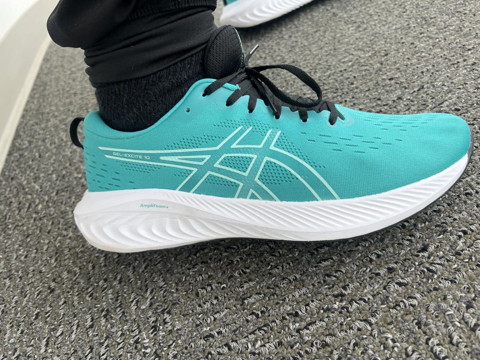 Review ASICS Men’s Gel-Excite 10 – Lightweight Cushioning Price $65 R