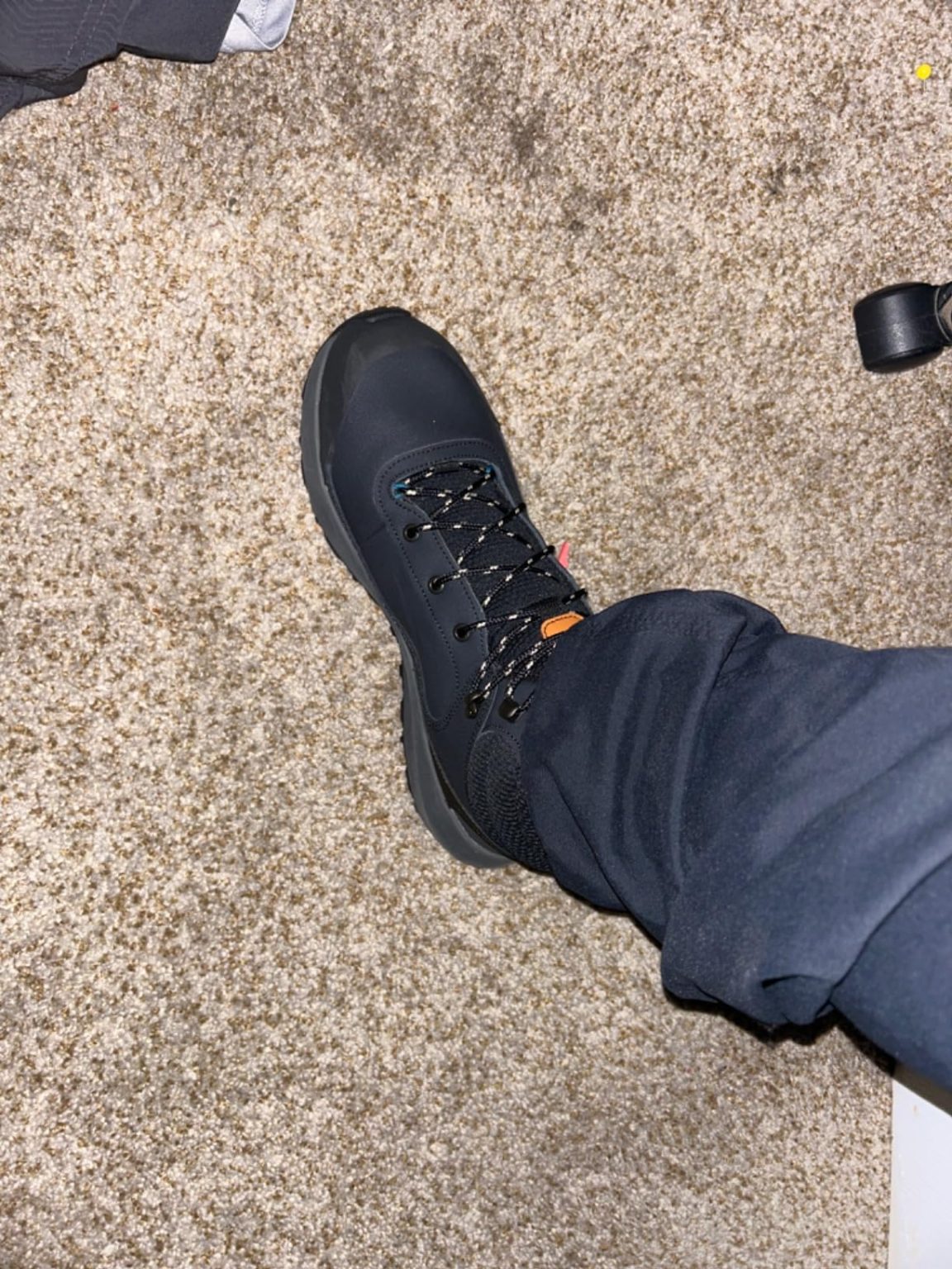 Columbia Men’s Trailstorm Peak Mid Review – All-Season Hiking Performance $80 C