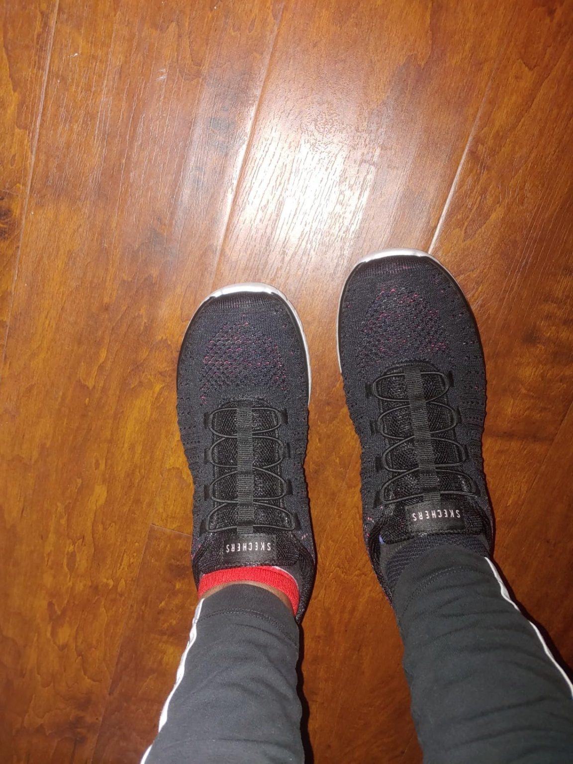 Skechers Women’s Virtue Sneaker Review – Memory Foam Comfort Tested $65 S