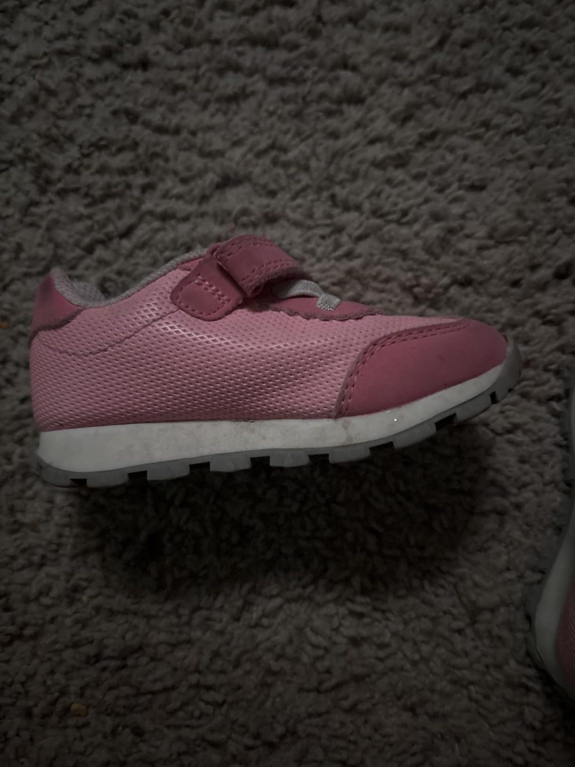 Review: Simple Joys by Carter’s Bailey Athletic Sneaker – Budget-Friendly Kids’ Shoes Worth Buying? 2025 R