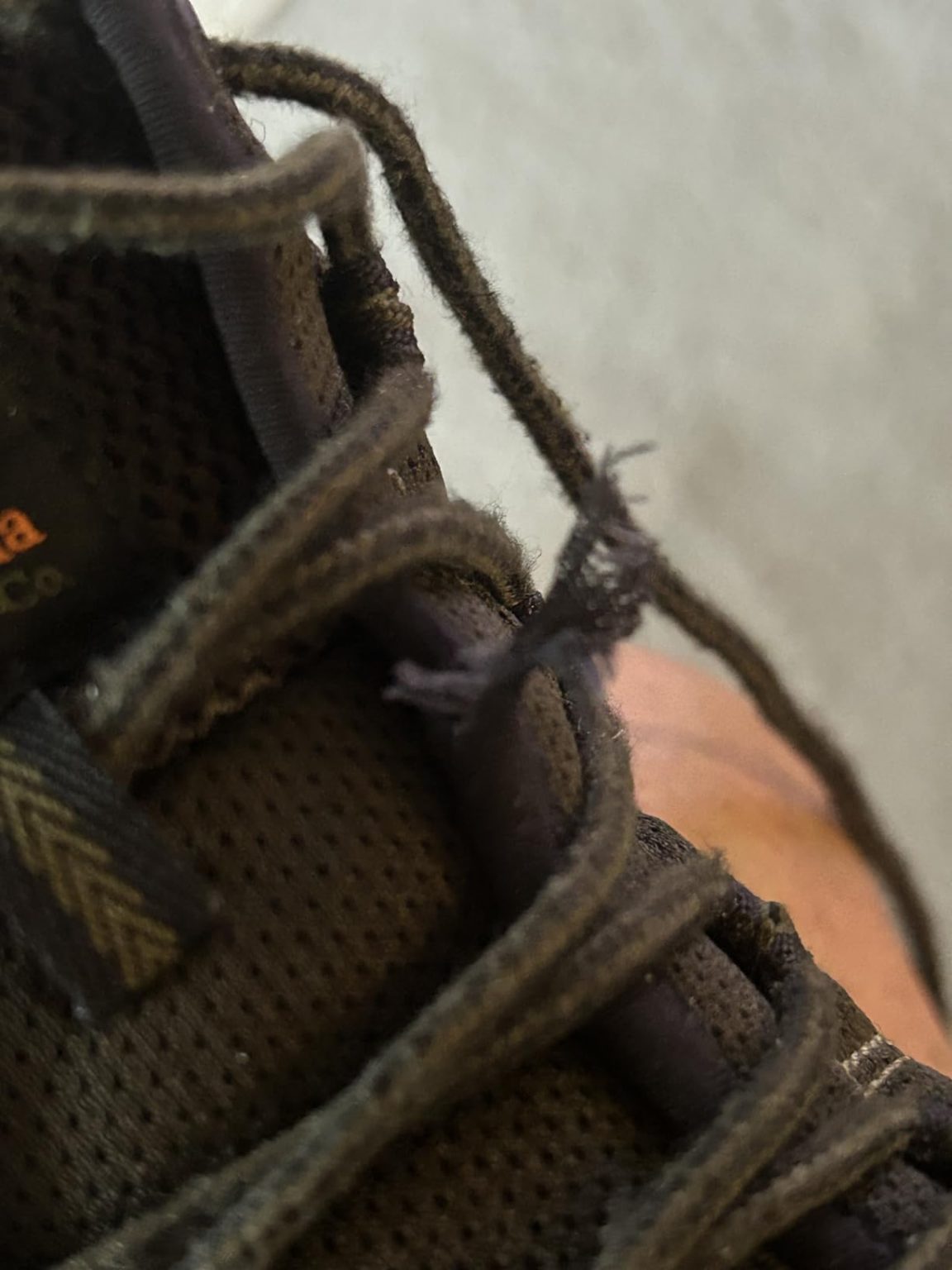 Columbia Men’s Fairbanks Low Shoe Review – Outdoor Performance at $80 C