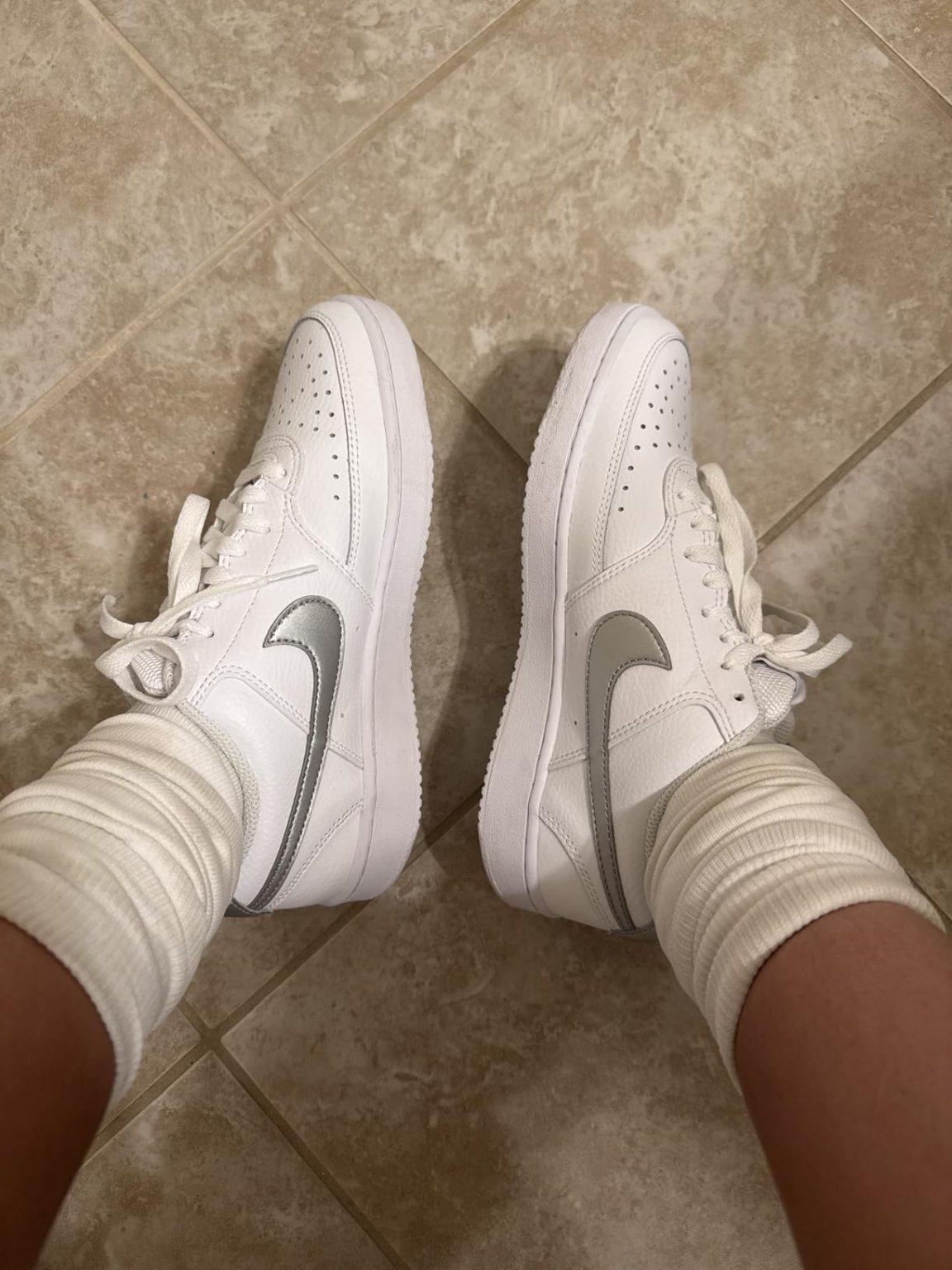 Review Nike Women’s Air Force 1 – Versatile Everyday Comfort Price $90-120 R
