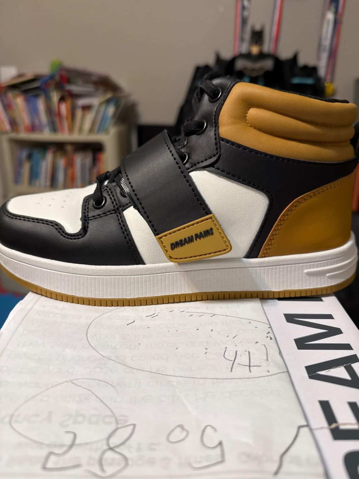 DREAM PAIRS Boys Girls High Top Basketball Sneakers Review – Budget Kids Shoes Worth $25? D