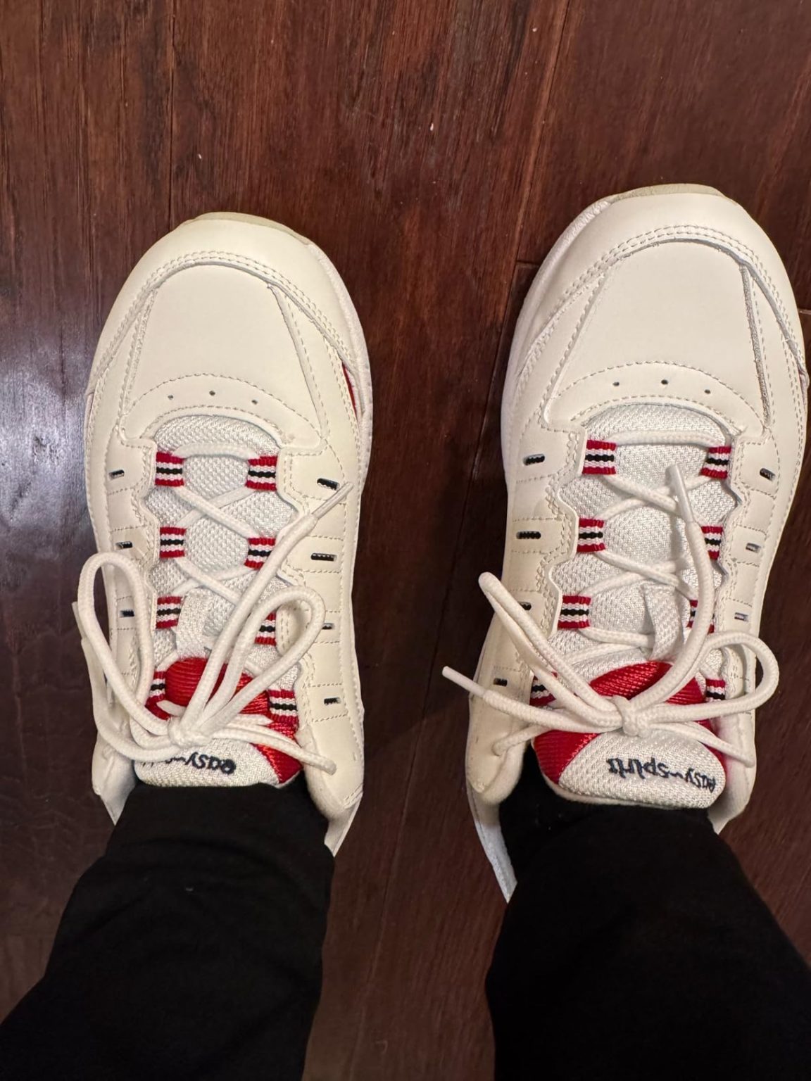 Easy Spirit Women’s Romy Sneaker Review – Comfort Champion or Overhyped? E
